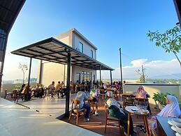 Front One Hotel Gombong