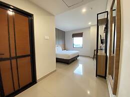 Front One Hotel Gombong