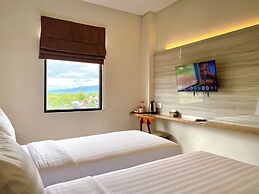 Front One Hotel Gombong