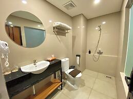 Front One Hotel Gombong