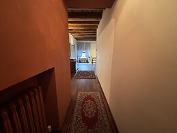 Piazza Erbe Lodge