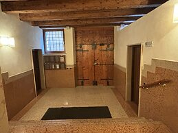 Piazza Erbe Lodge