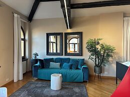 Piazza Erbe Lodge