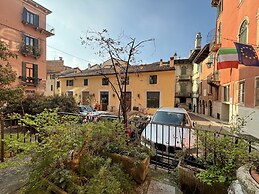 Piazza Erbe Lodge