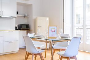 Piazza Amedeo Stylish Apartment by Wonderful Italy