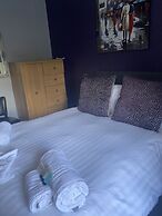Turf Hotel