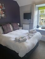 Turf Hotel