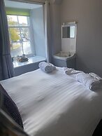 Turf Hotel