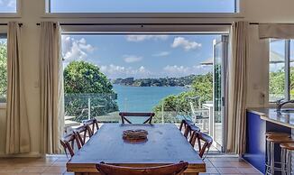 Absolute Beachfront Oneroa