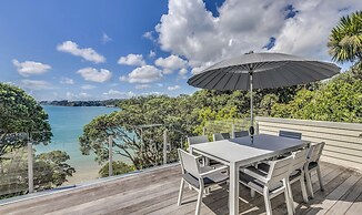 Absolute Beachfront Oneroa