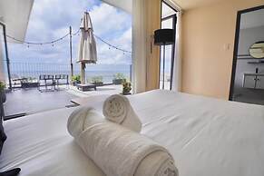 Resort Queen Sea