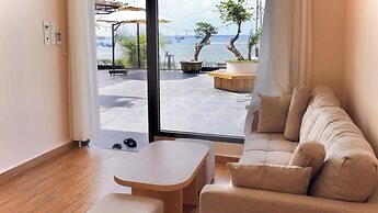 Resort Queen Sea