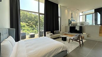 Ely Stay Yeosu