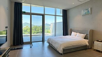 Ely Stay Yeosu