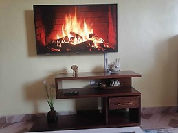 Lux Suites Trm drive Studio Apartments