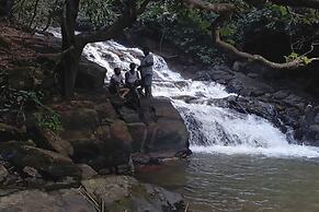 Kadumane Hills Resorts