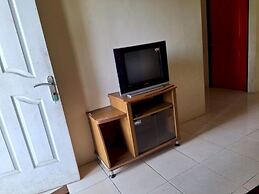 OYO 93280 Villa Efita