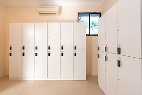 Momostay Capsule Hotel