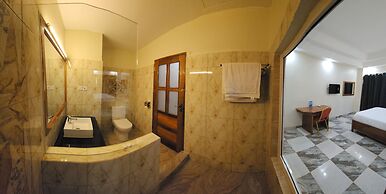 PULICKAL HEIGHTS HOTEL