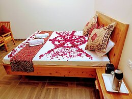 Elegance Retreat Manali Luxury Stay