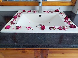 Elegance Retreat Manali Luxury Stay