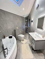 Stunning 1-bed Studio in Greenford