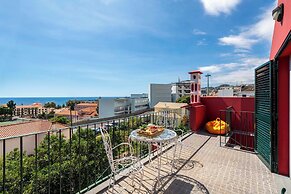 Casa Strelitzia by An Island Apart