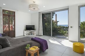 Casa Strelitzia by An Island Apart