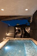 Aegean Diamonds Luxury Suites