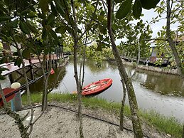 The Beatles Lagoon