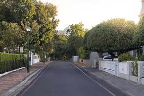 Middedorp Villa and Apartments