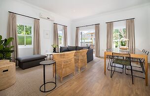 Middedorp Villa and Apartments