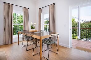 Middedorp Villa and Apartments