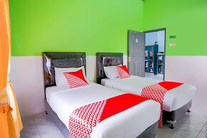 OYO 2903 Putri Residence Syariah