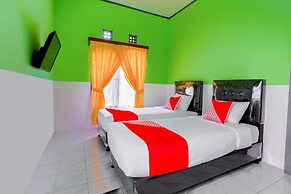 OYO 2903 Putri Residence Syariah