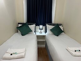 Coronation Hotel