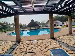 Yaxja Hotel Tamasopo