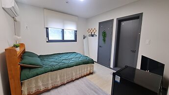 Yolo House