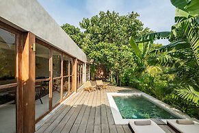 Nowhere Villa