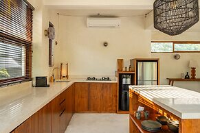 Nowhere Villa