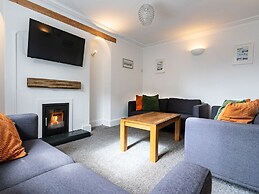 Ayr Farmhouse