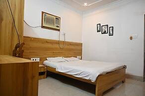 Hotel Priyanka International