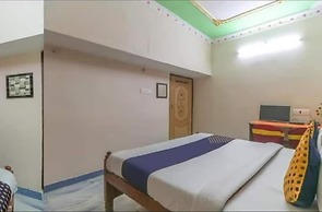 Goroomgo Happy palace Gaya