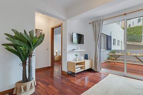 Tropical Pearl by Atlantic Holiday