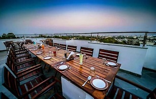 Crimson Park Residency & Spa