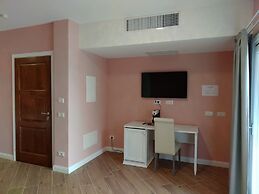 RMaison Luxury Suites Olbia