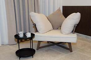 Leone Suites