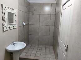Wisteria Lane Guesthouse