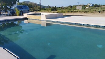 Vista Sierra Laguna