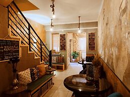 Silkroad Guest house